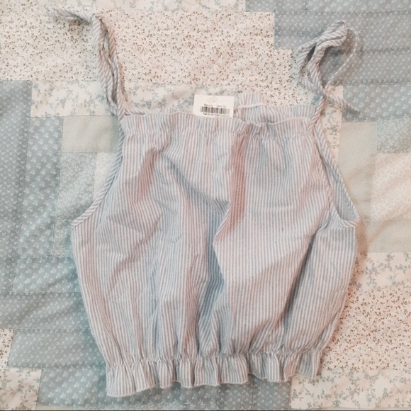 Brandy Melville Periwinkle Top - Picture 4 of 4